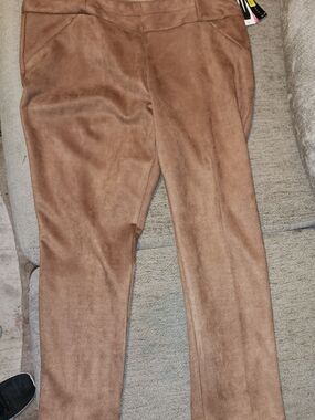 Investments Li's Faux Suede Straight Leg Pants in Camel Brown 16W S